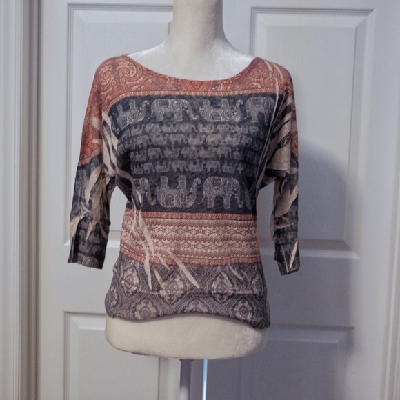 {Rue21} Elephant Dolman Shirt - Picture 1 of 6